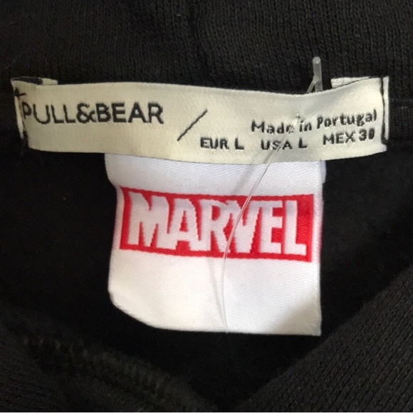 New without tags! Pull & Bear large black Marvel hoodie - Picture 4 of 6